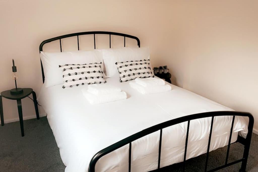 Lovely 1 Bedroom Studio Apartment - Merthyr Tydfil Ngoại thất bức ảnh